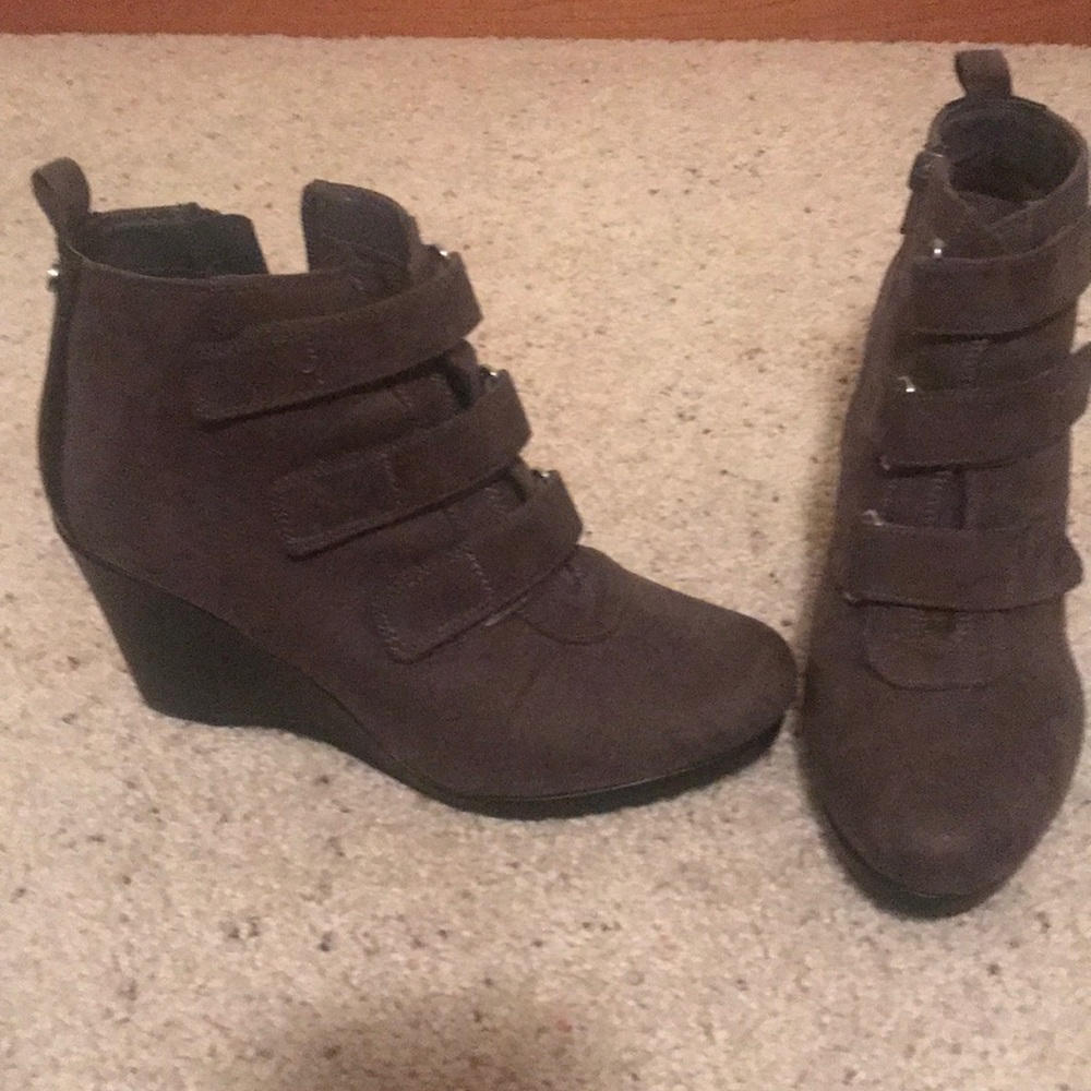 Wedge booties